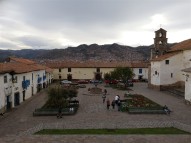 Plaza de San Blas (le "balcon de Cusco" car il est situé sur les hauteurs de la ville. Il offre ainsi à ses visiteurs de très belles vues sur Cusco et ses environs)